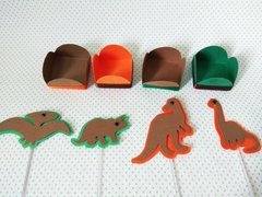 Forminha de doces + toppers - Dinossauros - 12unid - comprar online