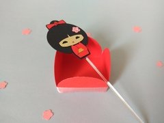 Forminha de doces + topper - Kokeshi - 10unid na internet