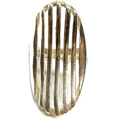 Anillo ovalo con lineas caladas de plata italiana 3 cm x 1,7 cm nro. 17