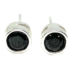 Aros modelo susanito de plata italiana con circon color negro de 5 mm