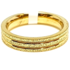 Anillo cinta de 4 mm triple de acero dorado arenado nro. 20