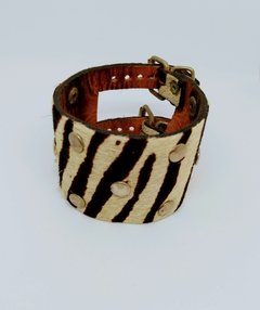 Animal Print com tachas