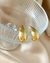 Brinco earcuff gota blogueira folheada em ouro 18k