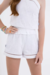 SHORT TEEN FEMININO EM LAISE COM TRICOLINE BRANCO na internet