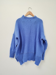 Sweater PENSAMIENTO celeste en internet