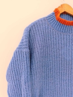 Sweater GAURA celeste en internet