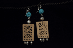 T216 Wood Lakmé earrings - Lakmé - comprar online
