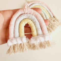 ARCO IRIS MACRAME LLAVERO - tienda online