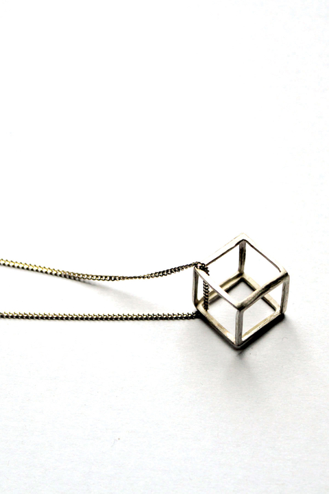 COLLAR CUBO CORTO. PLATA 925