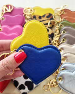 Chaveiro Heart (couro) personalizado com Letra. - comprar online