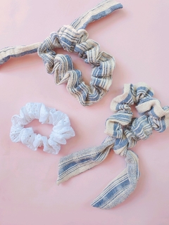 Scrunchie con lazo Azul