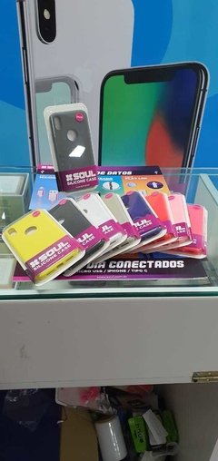 SILICON CASE IPHONE XR TODOS LOS COLORES - SOUL OFERTA! - comprar online