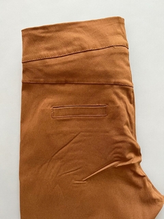 PANTALÓN DORIS CAMEL en internet