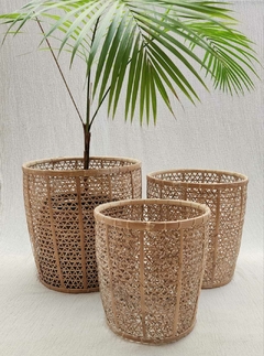 BAM032- Juego de tres cestos de bambu calado BLANCO - comprar online