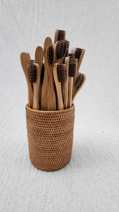 BAM049- Cepillo de dientes de bambu 14cm - comprar online