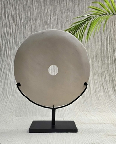 DEL110- Piedra pulida en pedestal 40cm 52cmh