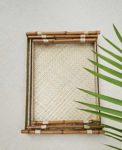 FIB001- Set de tres bandejas de fibra con manija de bambu CRUDA - Mirador