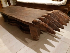 NAG016- Mesa/cama de madera antigua con pájaros- 2,17x0,65x0,41cm H (Pieza única)
