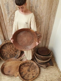 INDI18015- Platos de madera antiguos India- Especiales - comprar online