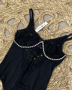 BODY ENCAJE STRASS NEGRO (SEGUNDA) - comprar online