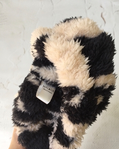 Imagen de VINCHA SKINCARE DE PELUCHE NEGRO