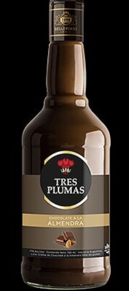 TRES PLUMAS CHOCOLATE A LA ALMENDRA 700 cc