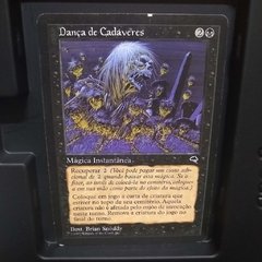 Dança de Cadáveres | Corpse Dance - comprar online