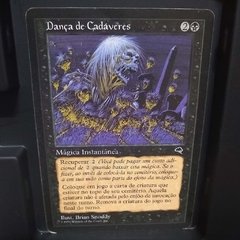 Dança de Cadáveres | Corpse Dance