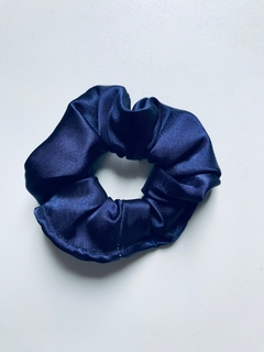 Imagem do SCRUNCHIE DE CETIM SEM LAÇO