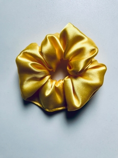 SCRUNCHIE DE CETIM SEM LAÇO - loja online