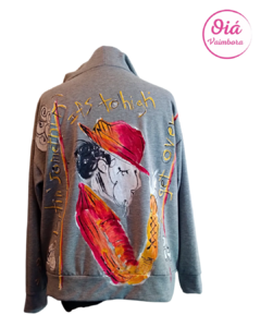 Campera Lou Reed Michael Jackson, gris abarca hasta un XL en internet