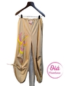 Pantalón Fantástic baige colibrí abarca desde M a XL