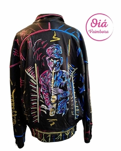 Campera de Cuero pintada a mano con saxofonista de Jazz Oiá Vaimbora