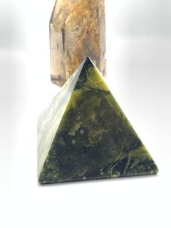 Pirâmide Quéops de Serpentinita - loja online