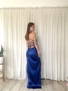 VESTIDO FRUNCE SATEN azul en internet