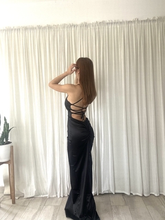 VESTIDO FRUNCE SATEN negro - tienda online