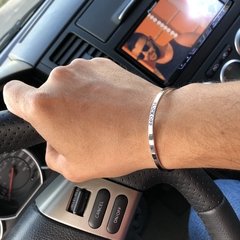 bracelete-de-aço-trançado-em-belo-horizonte-acessórios-masculinos-comprar-pulseiras-joias-estilo-moda-homem-moderno-pulseiras-de-couro-pulseira-de-pedra-