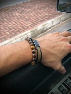 Pulseira masculina pedra olho de tigre. Pulseira de couro masculina