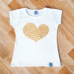 remera niña manga corta algodón diseño corazón dorado