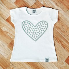 remera niña blanca corazón glitter plata navidad año nuevo