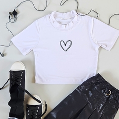 blusa cropped coração branca - comprar online