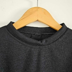 blusa em malha tricô preta com lacinho nas mangas na internet