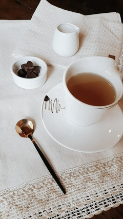 Cucharita de té dorada