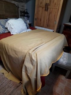 Pie de cama simple tusor color mostaza en internet