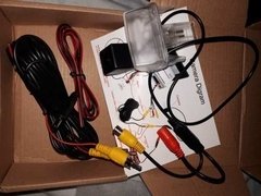 Camera Ré Toyota Corolla 2015/16/17 Integrado A Luz De Placa - TUDO PRA MULTIMIDIA