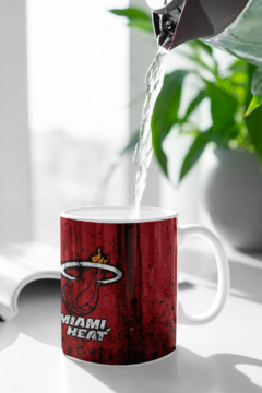 Caneca Miami Heat mod 1 na internet