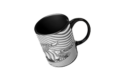 Caneca Grafismo Preta MOD10