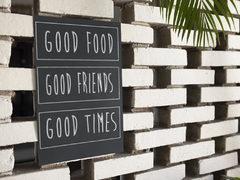 Placa MDF 3mm A4 Mensagem Motivacional Good Food Good Vibes Good Friends mod13 - comprar online