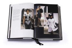 Chanel: The Complete Karl Lagerfeld Collections - decoraciones exclusivas