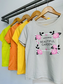 Remera BEAUTIFUL GARDEN (T. Aprox M/L) - comprar online